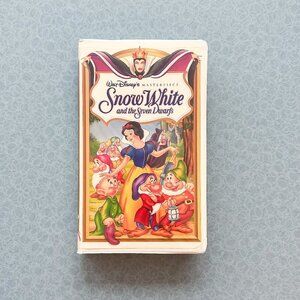 Disney Masterpiece VHS – Snow White and the Seven Dwarfs + All Original Inserts